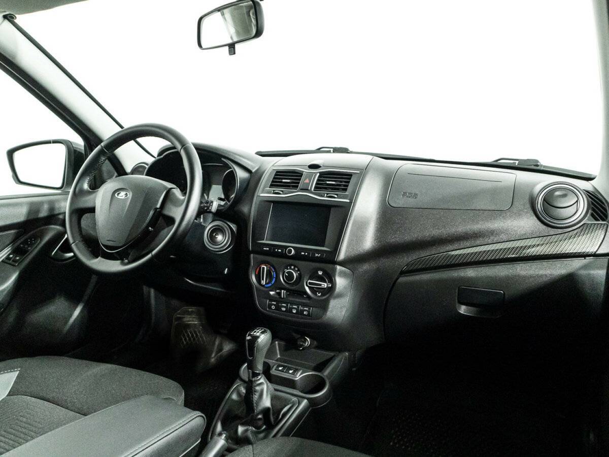 Лада (ВАЗ) Гранта б/у, 2024, Механическая. Фото: #8