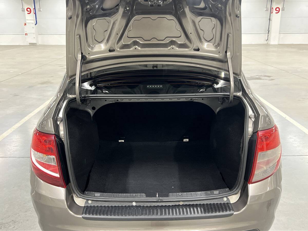 Lada (ВАЗ) Granta б/у, 2021, Механическая. Фото: #9