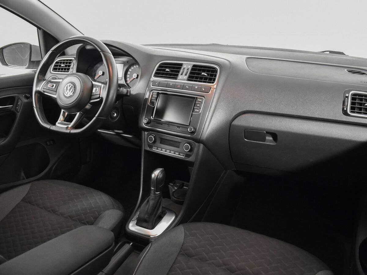 Volkswagen Polo б/у, 2018, Автоматическая. Фото: #8