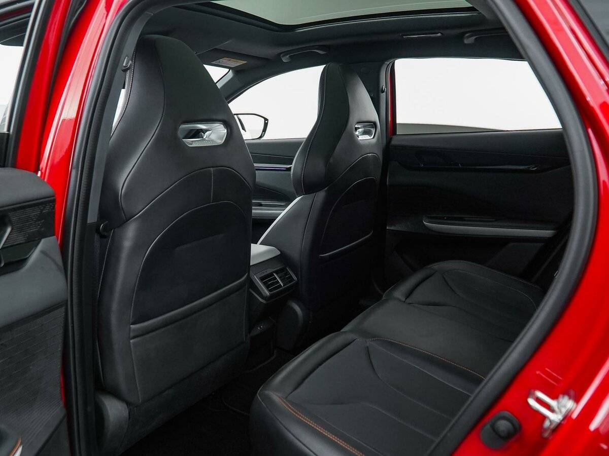 Changan UNI-V б/у, 2023, Роботизированная. Фото: #12