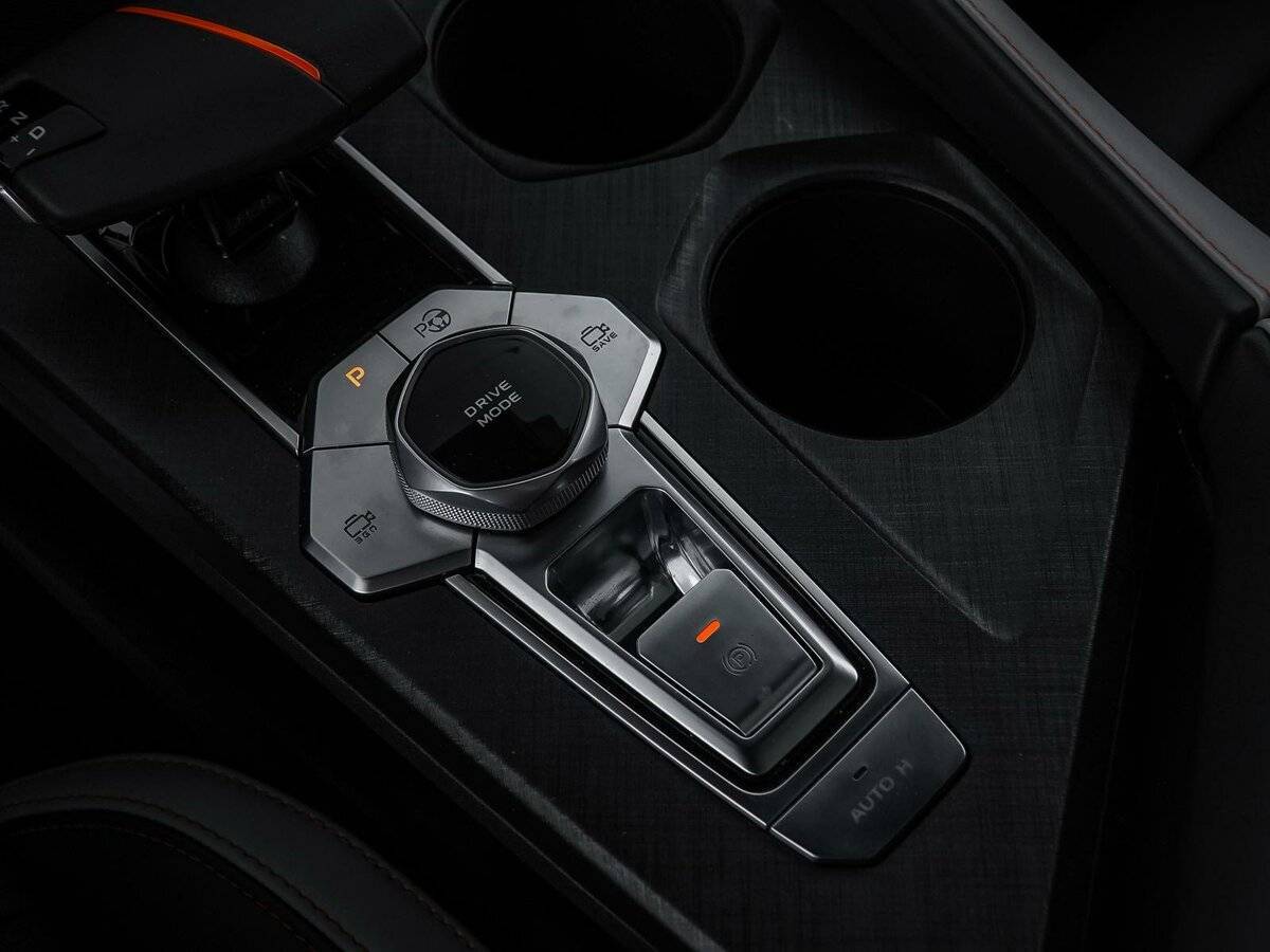 Changan UNI-V б/у, 2023, Роботизированная. Фото: #23