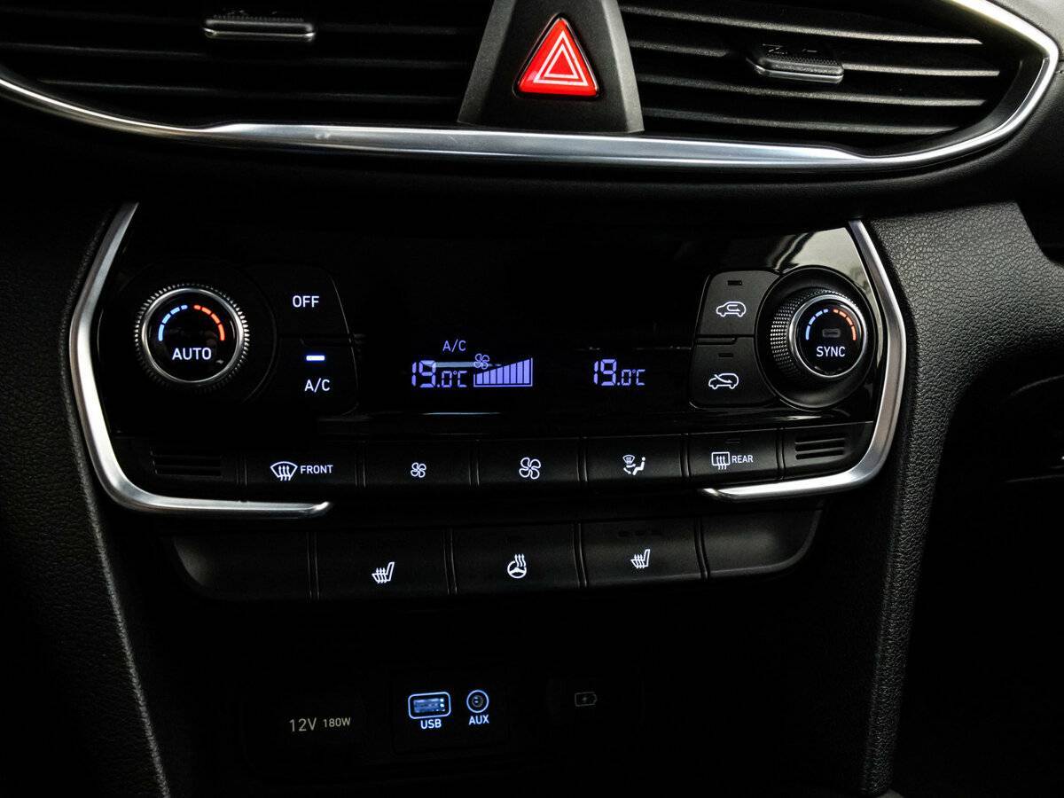 Hyundai Santa Fe б/у, 2018, Автоматическая. Фото: #12