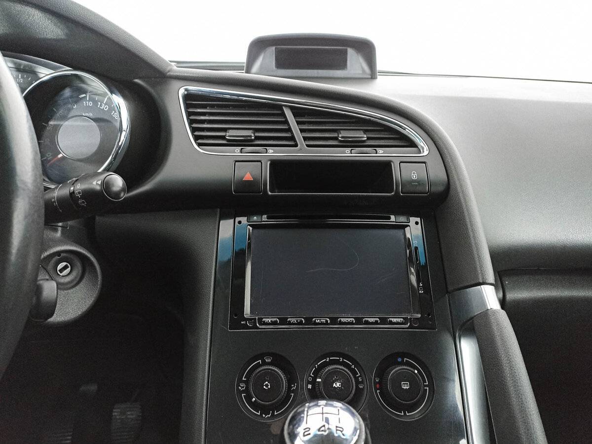 Пежо 3008 б/у, 2012, Механическая. Фото: #10