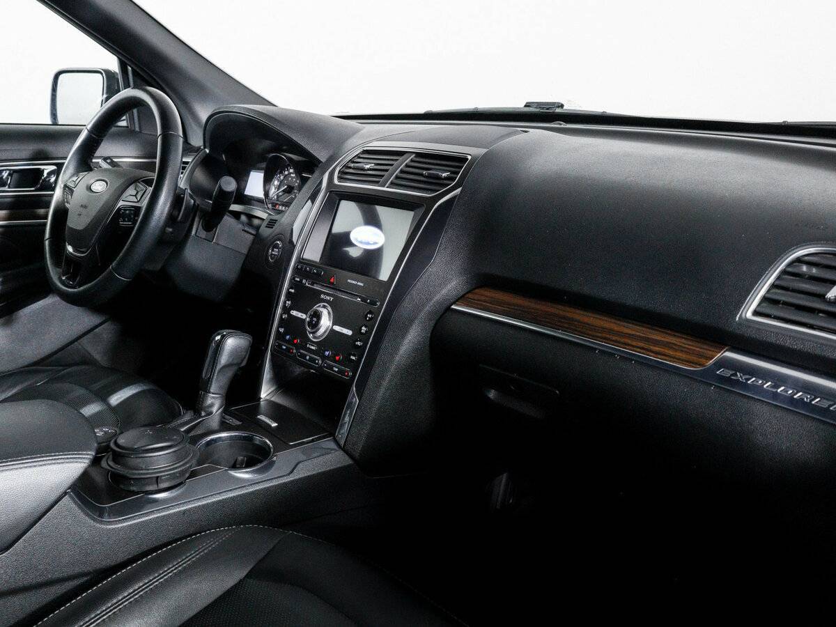 Ford Explorer б/у, 2017, Автоматическая. Фото: #8