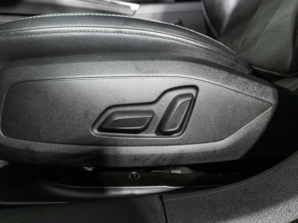 Audi A4 б/у, 2019, Роботизированная. Фото: #15