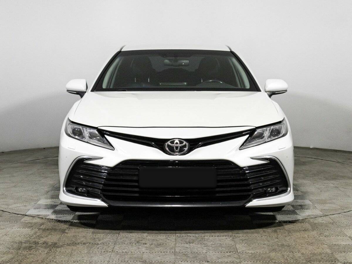 Toyota Camry б/у, 2021, Автоматическая. Фото: #1