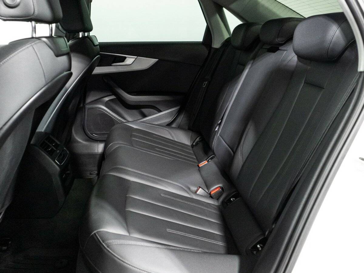 Audi A4 б/у, 2020, Роботизированная. Фото: #10