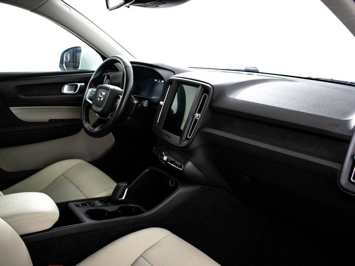 Volvo XC40 б/у, 2020, Автоматическая. Фото: #5