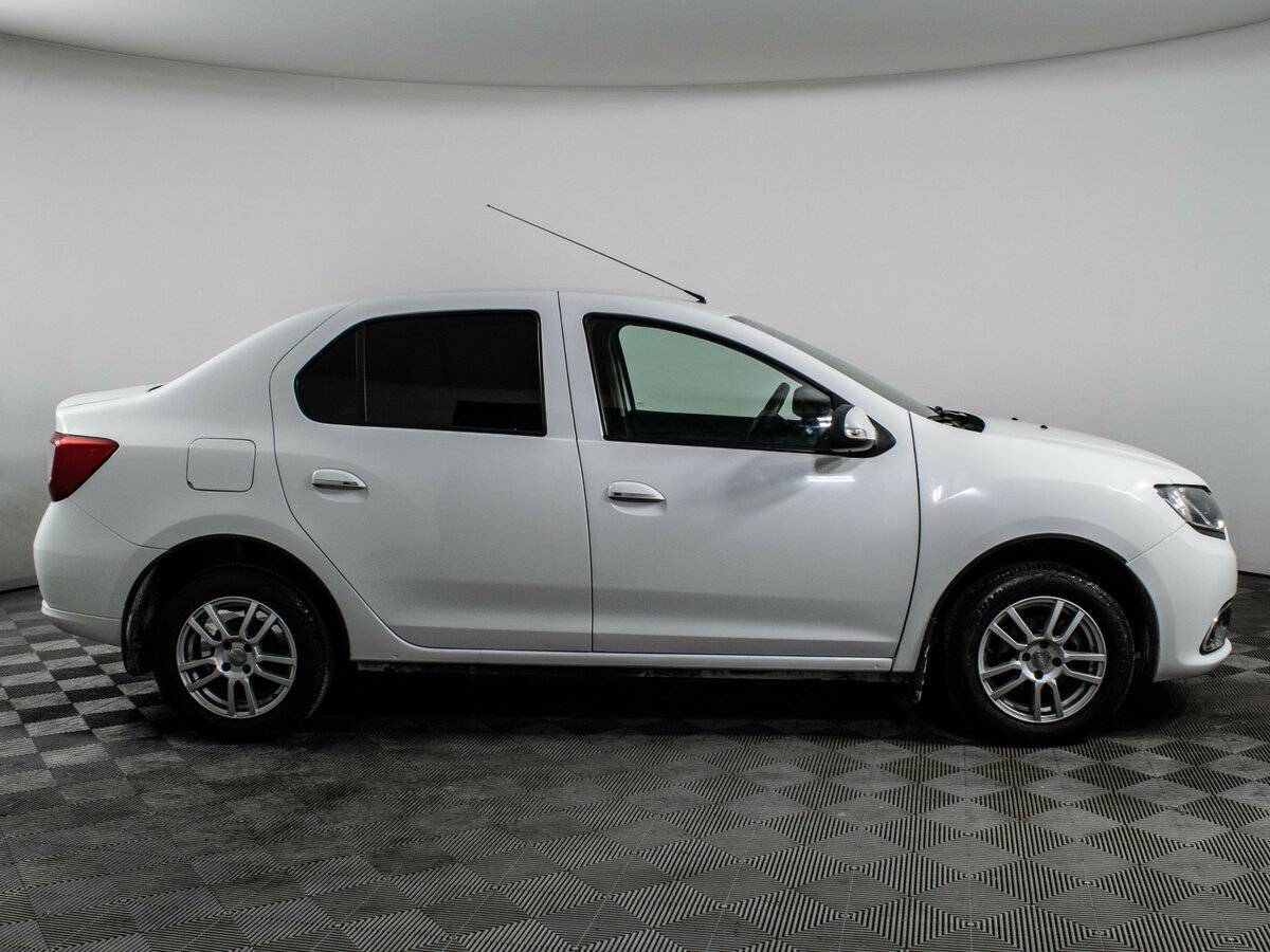 Renault Logan б/у, 2017, Механическая. Фото: #3