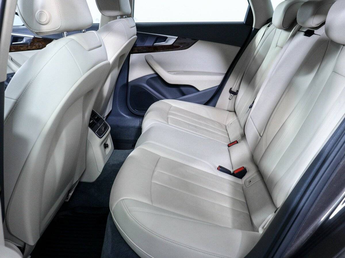 Audi A4 б/у, 2016, Роботизированная. Фото: #9