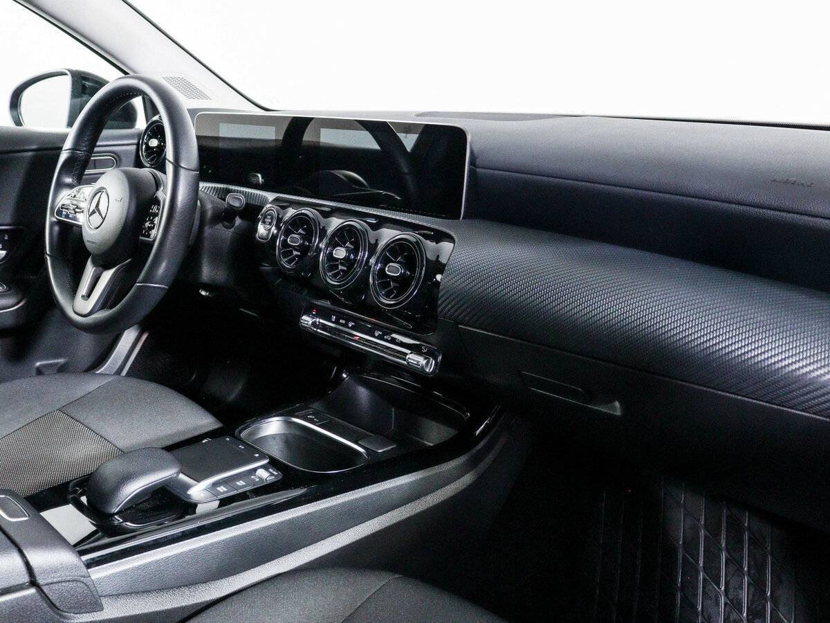 Mercedes-Benz A-Класс б/у, 2020, Роботизированная. Фото: #5