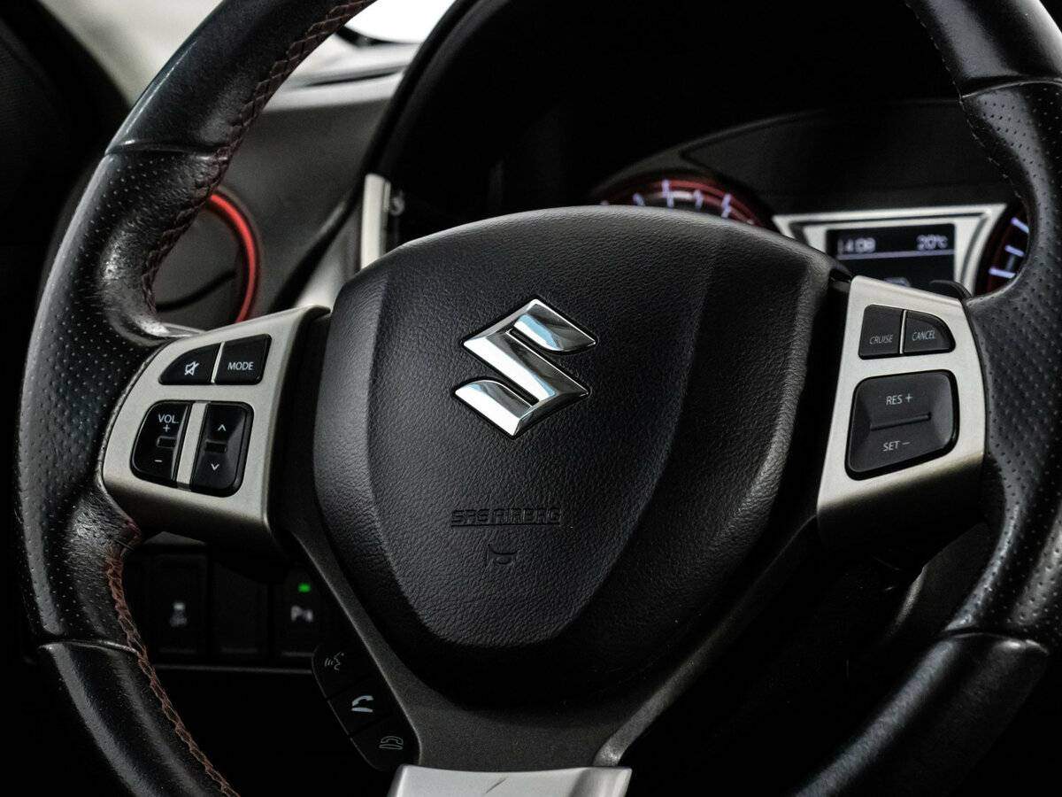 Suzuki Vitara б/у, 2016, Автоматическая. Фото: #9