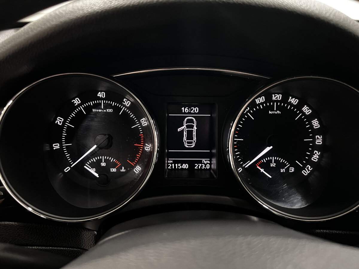 Skoda Superb б/у, 2014, Роботизированная. Фото: #12