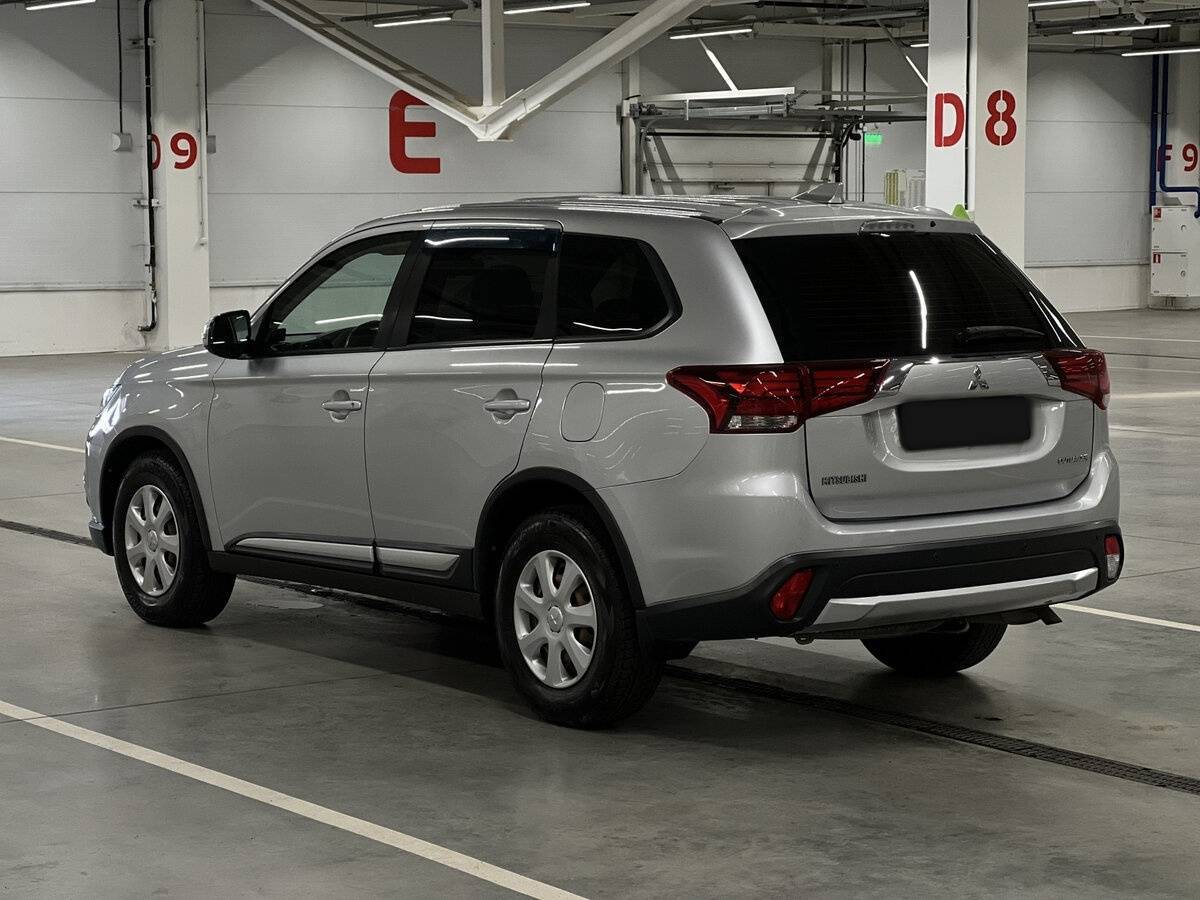 Mitsubishi Outlander б/у, 2017, Вариатор. Фото: #6