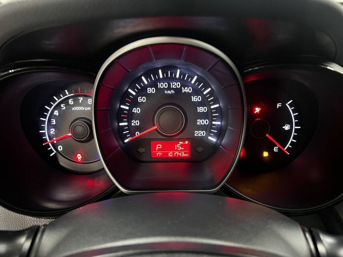 Kia Rio б/у, 2015, Автоматическая. Фото: #12