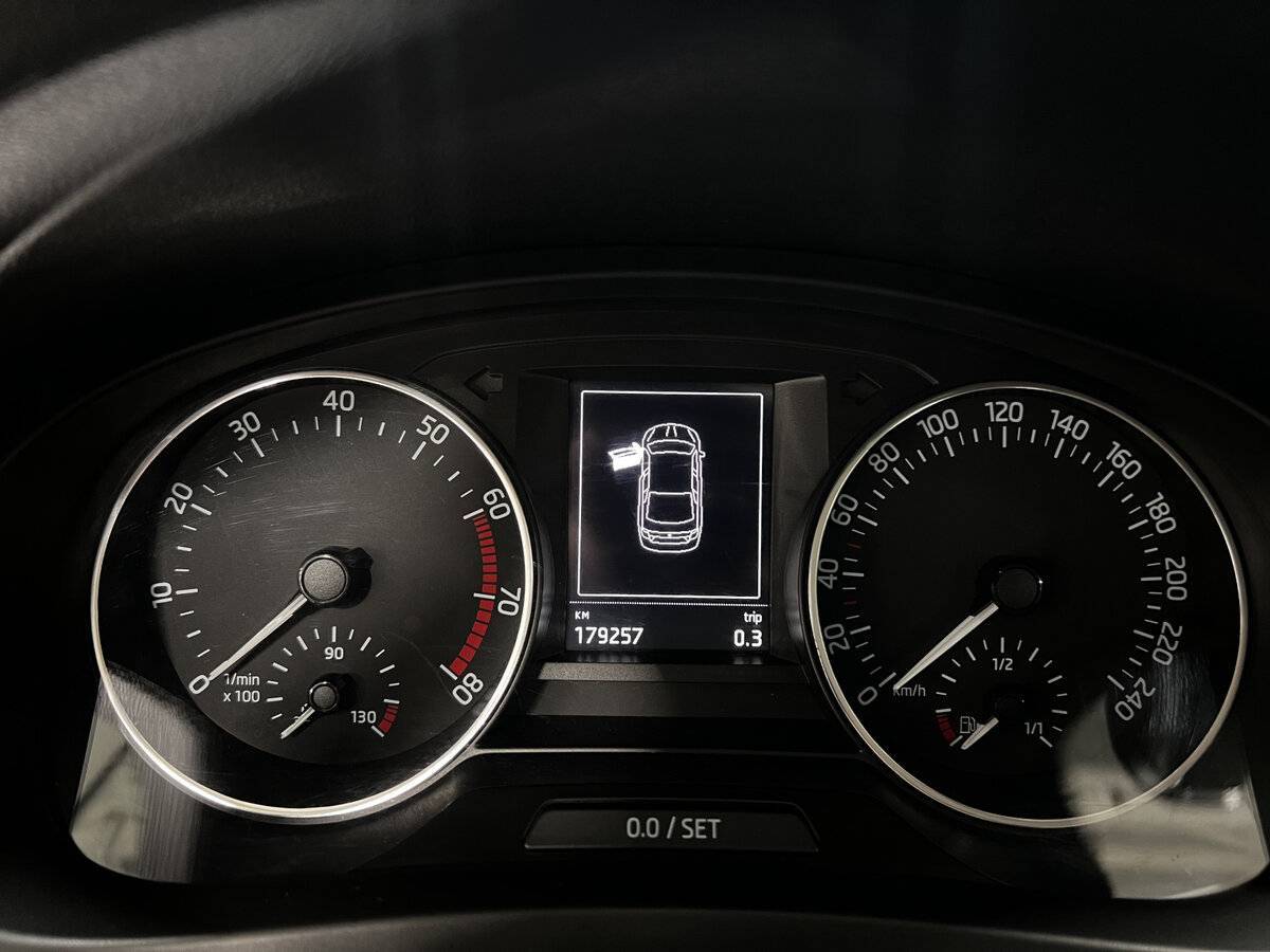 Skoda Rapid б/у, 2016, Автоматическая. Фото: #12