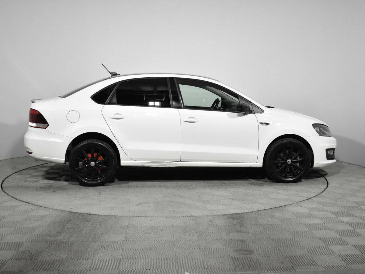 Volkswagen Polo б/у, 2019, Автоматическая. Фото: #4