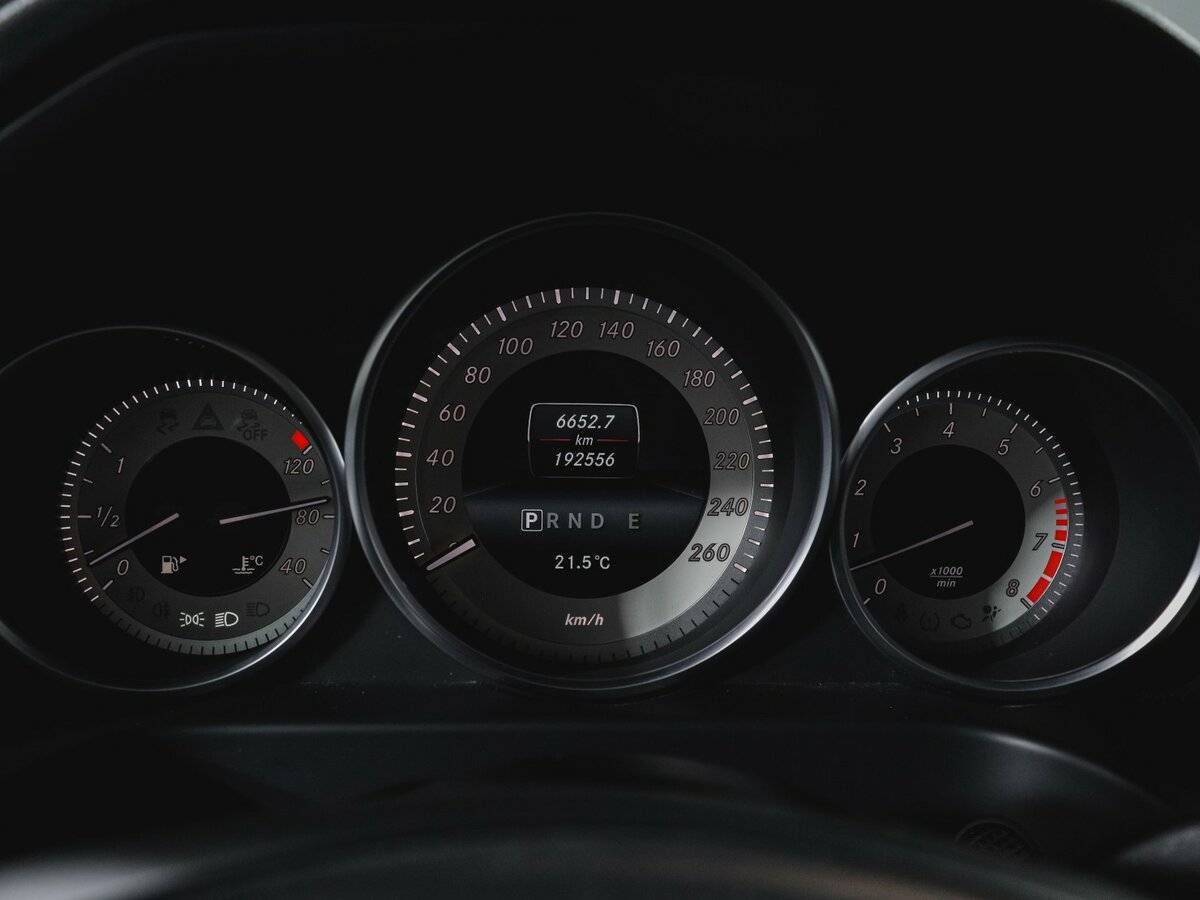 Mercedes-Benz E-Класс б/у, 2014, Автоматическая. Фото: #10