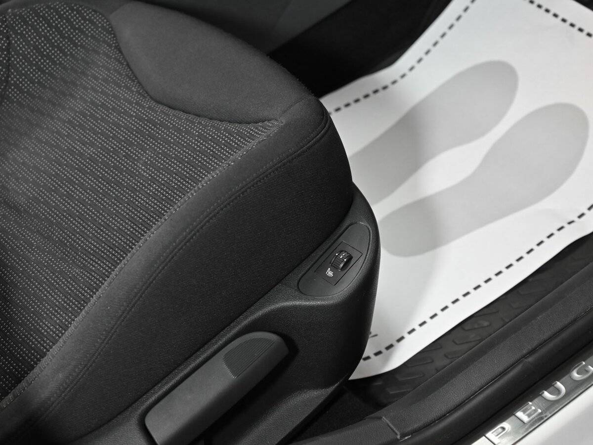 Peugeot 308 б/у, 2012, Автоматическая. Фото: #12