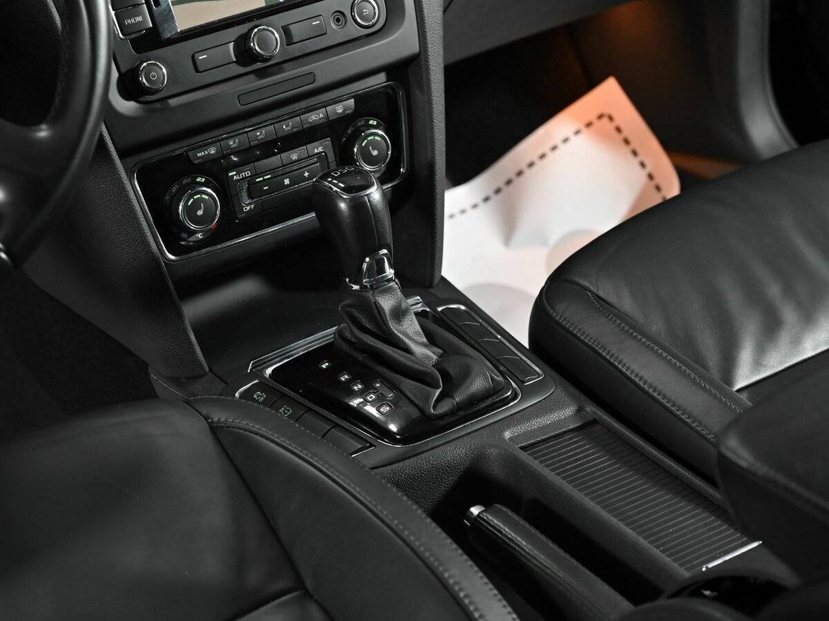 Skoda Superb б/у, 2013, Роботизированная. Фото: #10