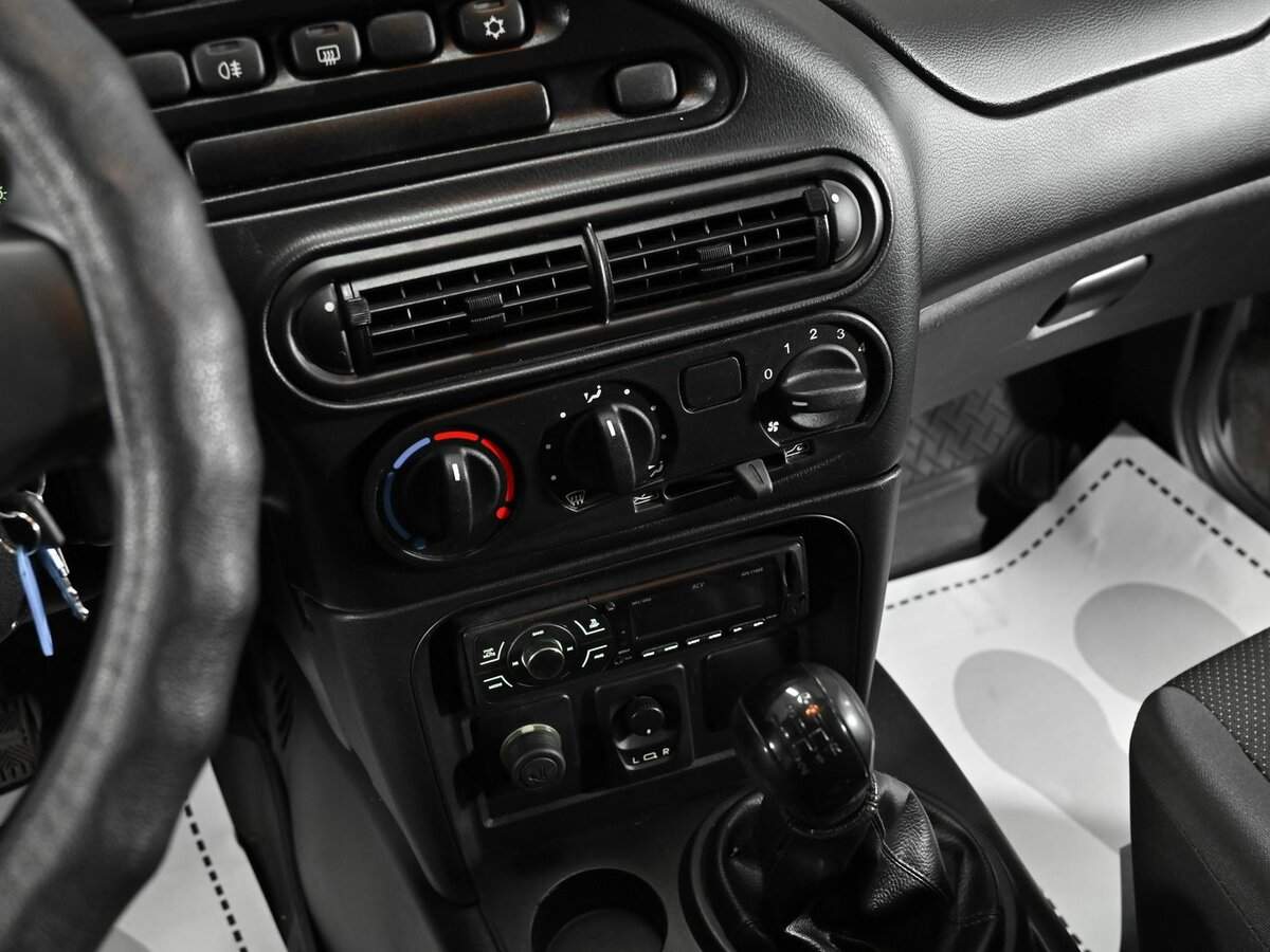 Chevrolet Niva б/у, 2014, Механическая. Фото: #8