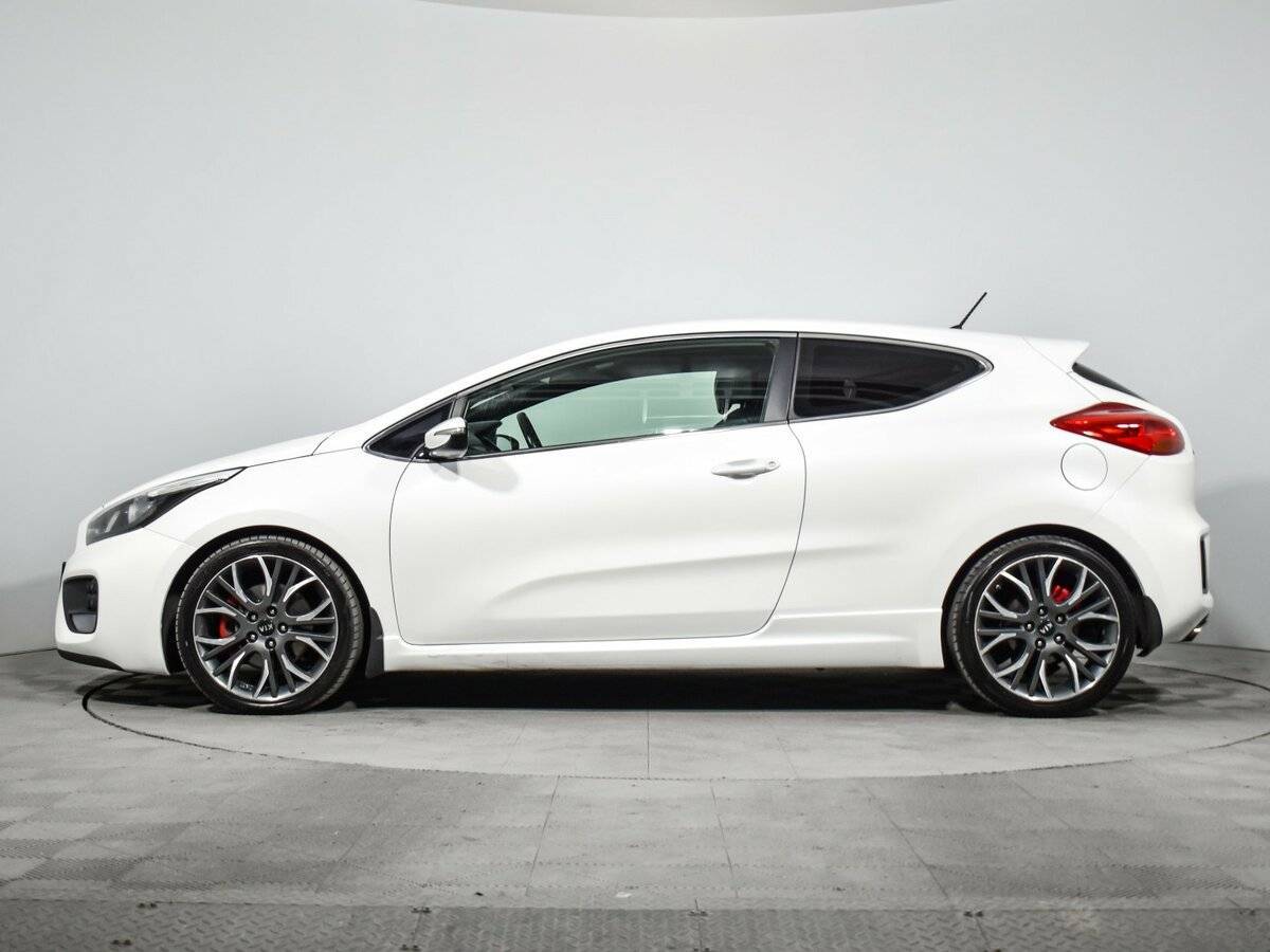 Киа Сид ГТ б/у, 2015, Механическая. Фото: #3