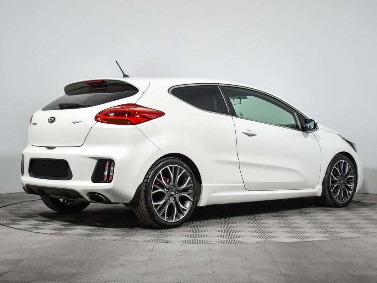 Киа Сид ГТ б/у, 2015, Механическая. Фото: #7