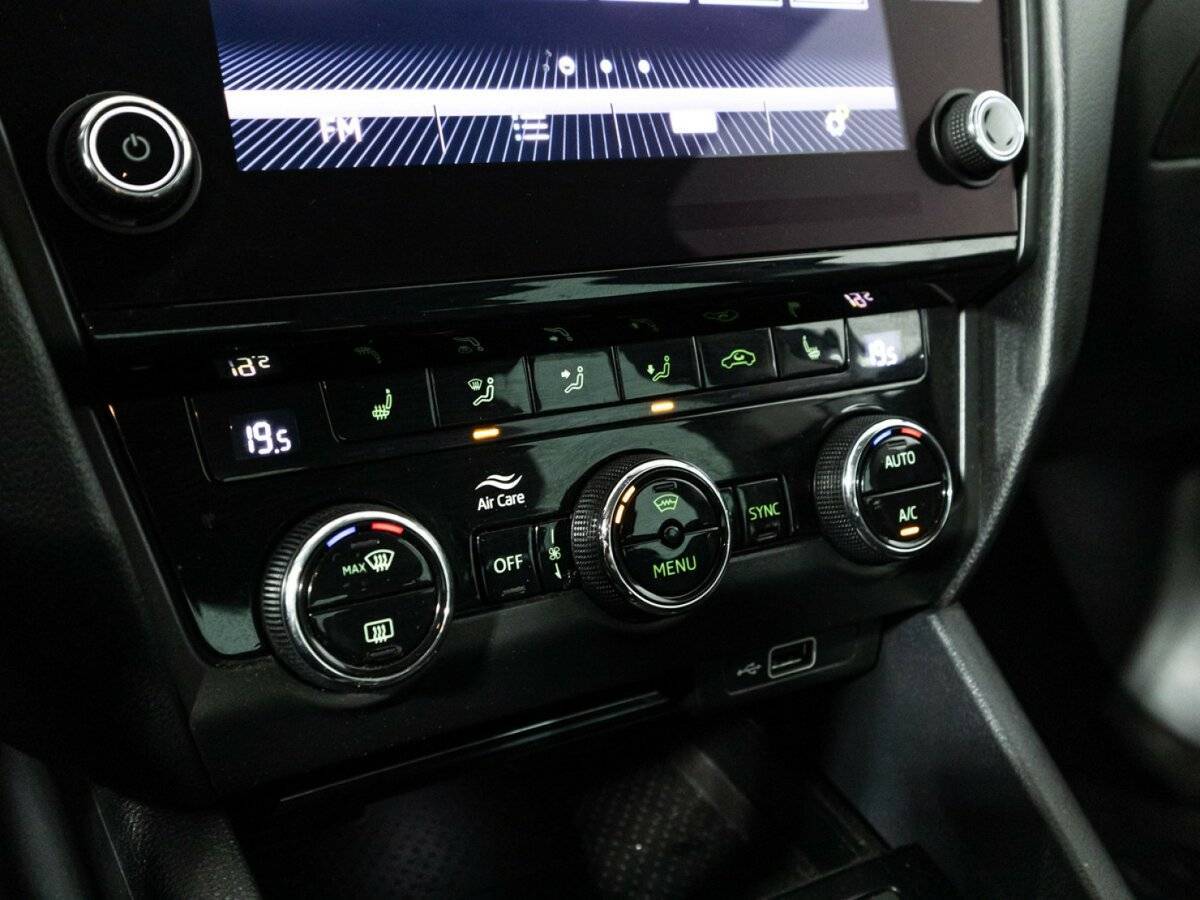 Шкода Октавия б/у, 2019, Роботизированная. Фото: #17