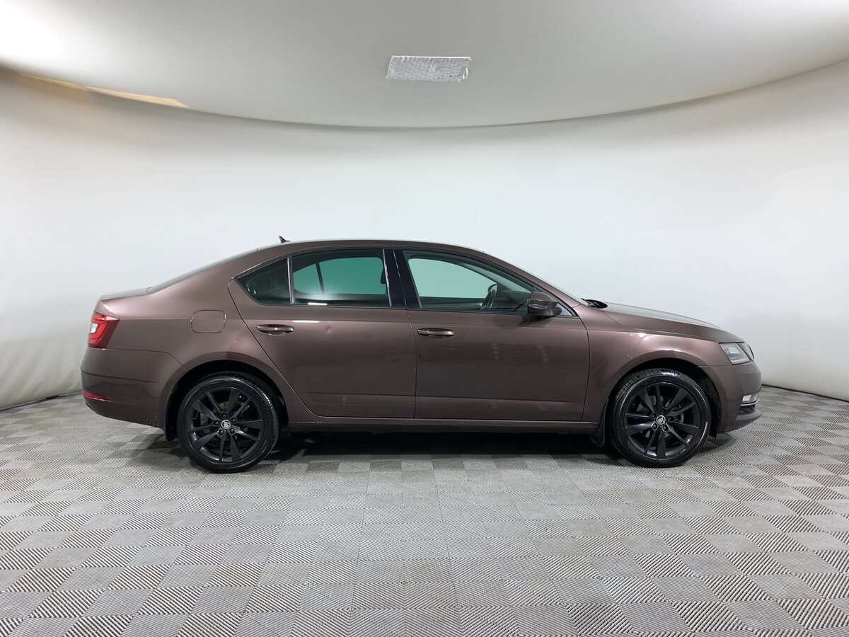 Skoda Octavia б/у, 2018, Роботизированная. Фото: #3