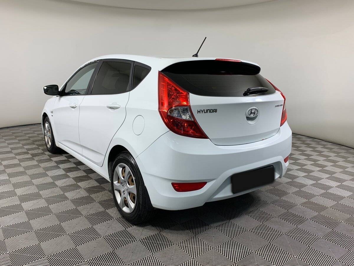 Hyundai Solaris б/у, 2013, Механическая. Фото: #6