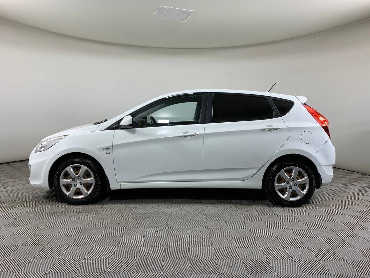 Hyundai Solaris б/у, 2013, Механическая. Фото: #7