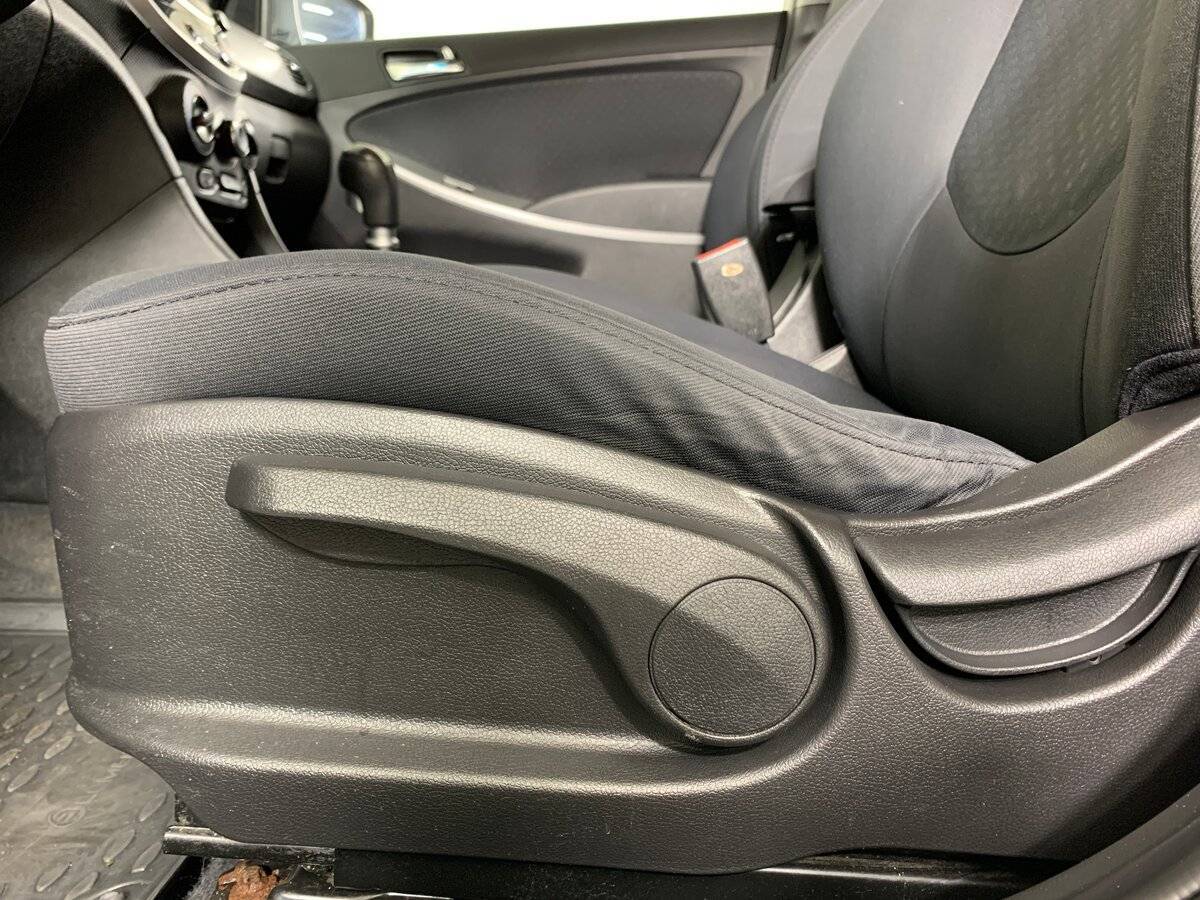 Hyundai Solaris б/у, 2013, Механическая. Фото: #15