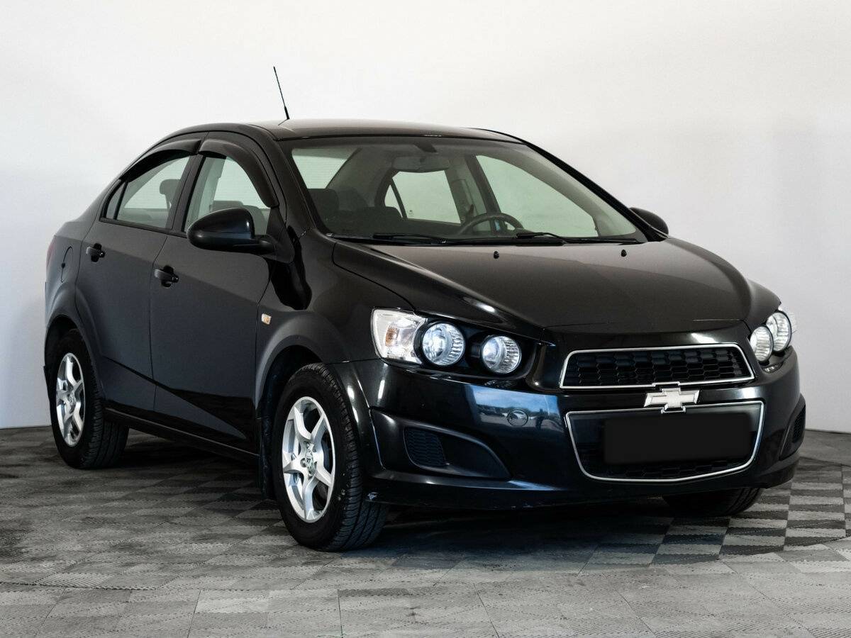 Chevrolet Aveo б/у, 2014, Автоматическая. Фото: #2