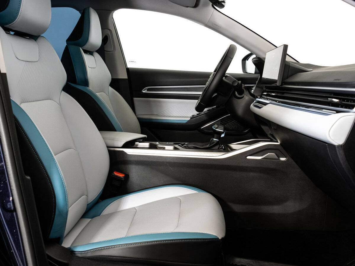 Джили Эмгранд б/у, 2023, Автоматическая. Фото: #10