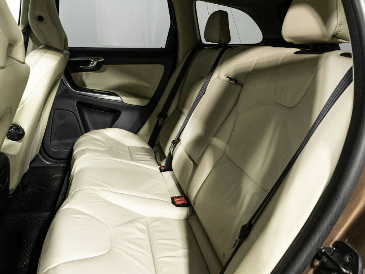 Volvo XC60 б/у, 2012, Роботизированная. Фото: #9