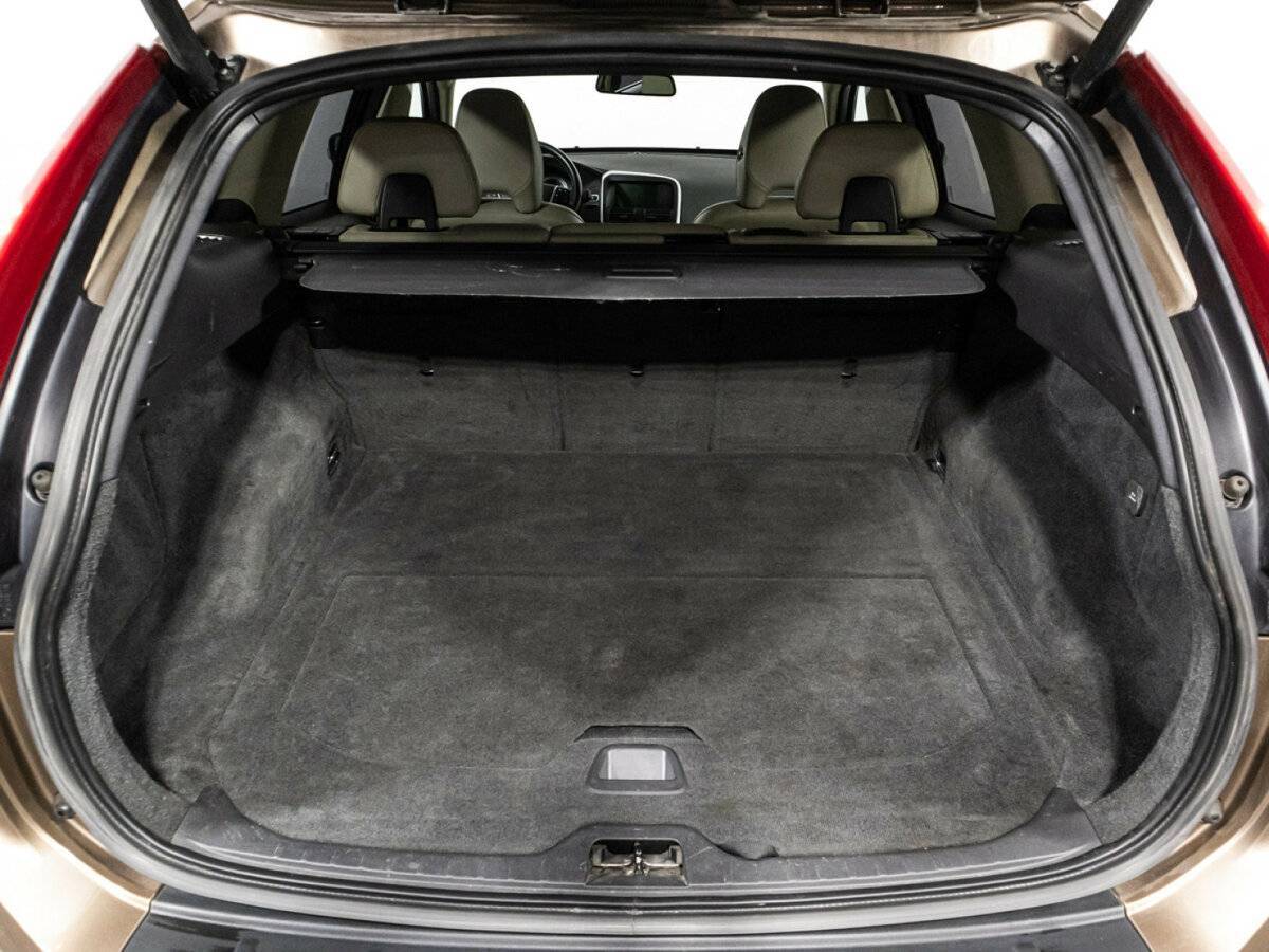 Volvo XC60 б/у, 2012, Роботизированная. Фото: #14