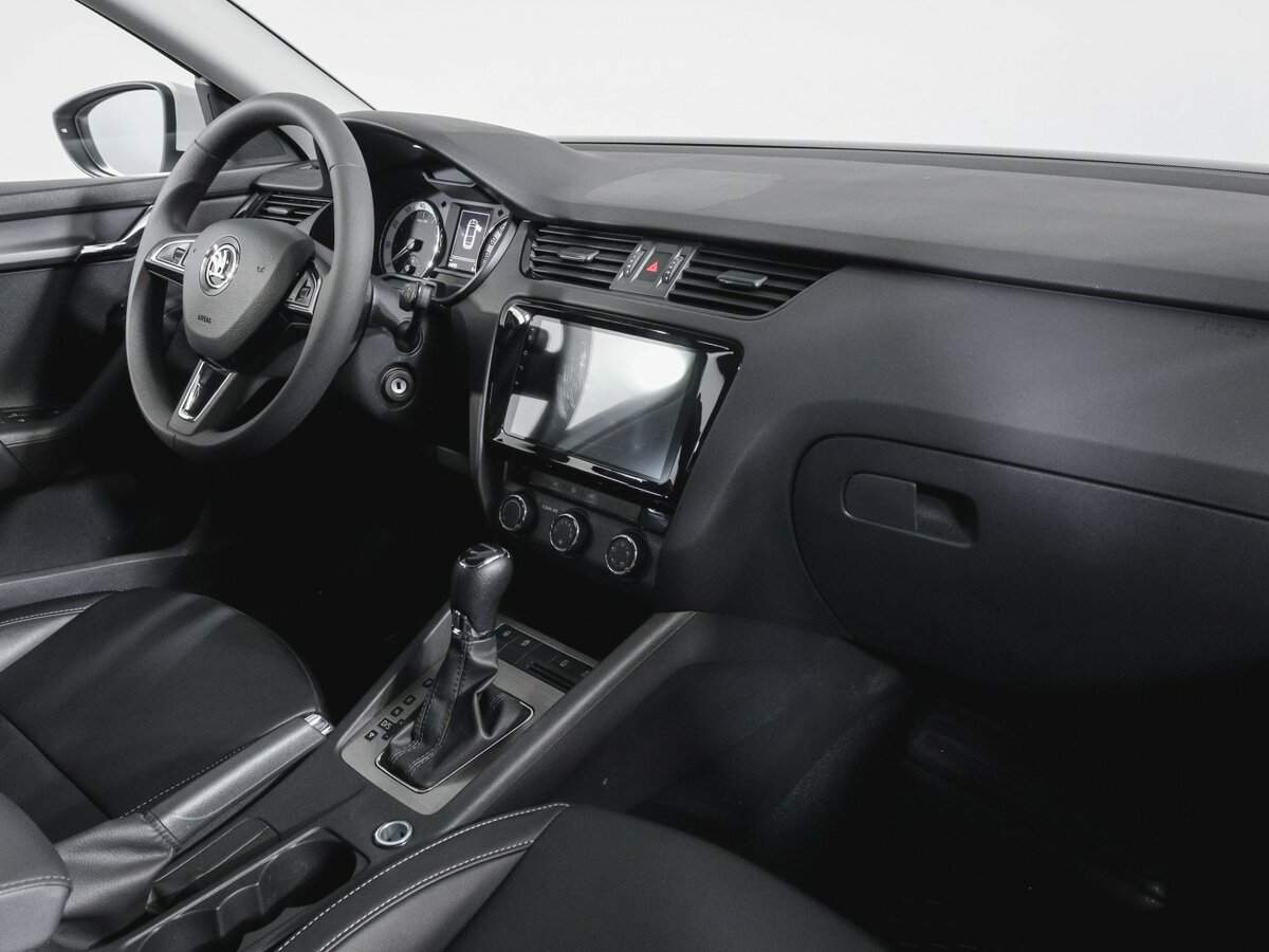 Шкода Октавия б/у, 2023, Автоматическая. Фото: #5