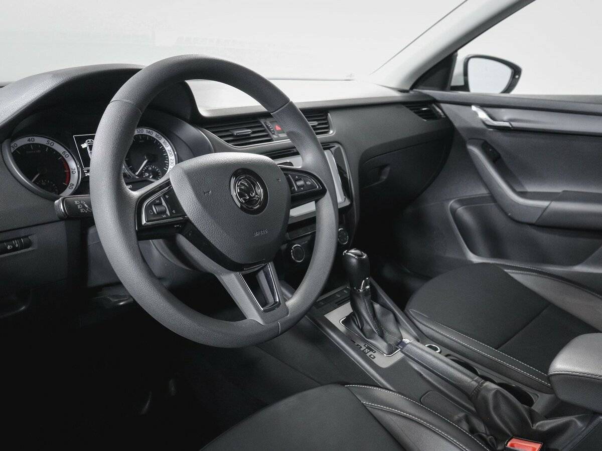 Шкода Октавия б/у, 2023, Автоматическая. Фото: #10