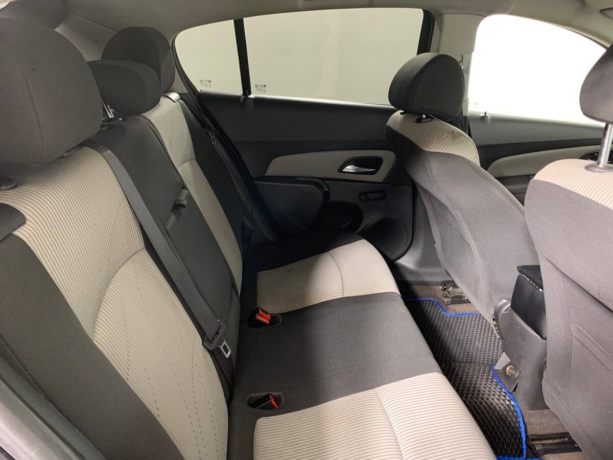 Chevrolet Cruze б/у, 2012, Механическая. Фото: #16