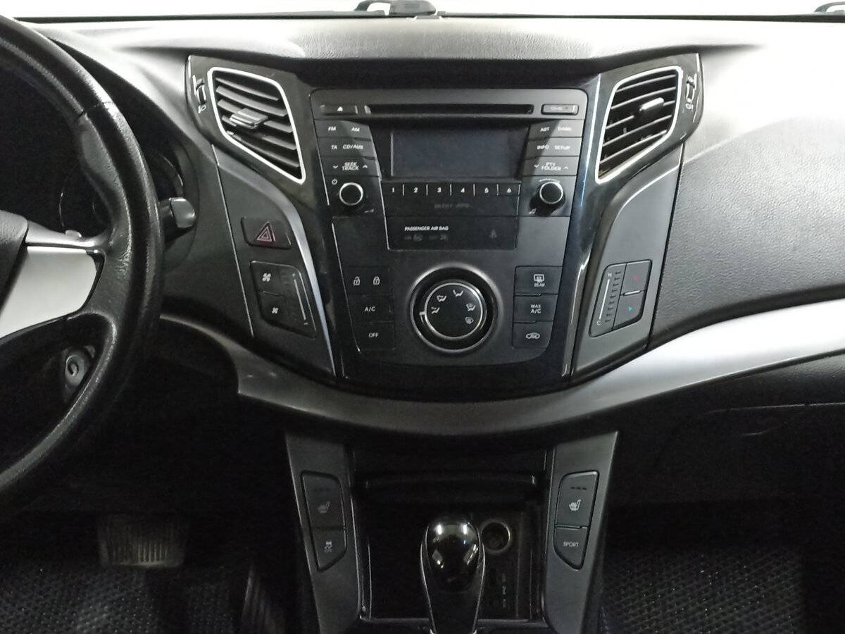 Hyundai i40 б/у, 2013, Автоматическая. Фото: #14