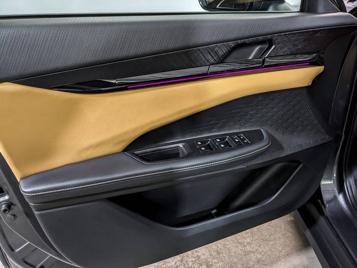 Changan UNI-V б/у, 2023, Роботизированная. Фото: #18