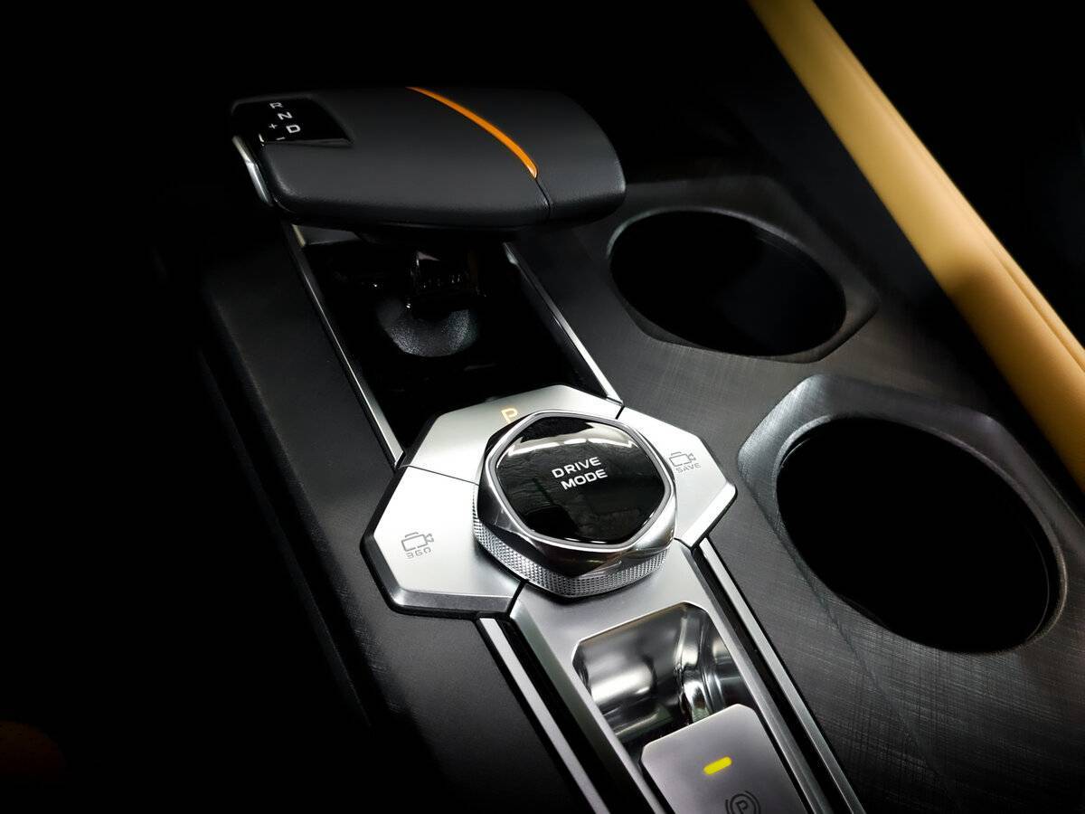 Changan UNI-V б/у, 2023, Роботизированная. Фото: #25