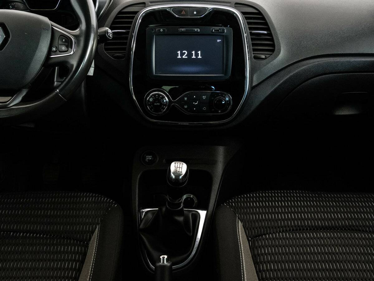 Renault Kaptur б/у, 2017, Механическая. Фото: #12