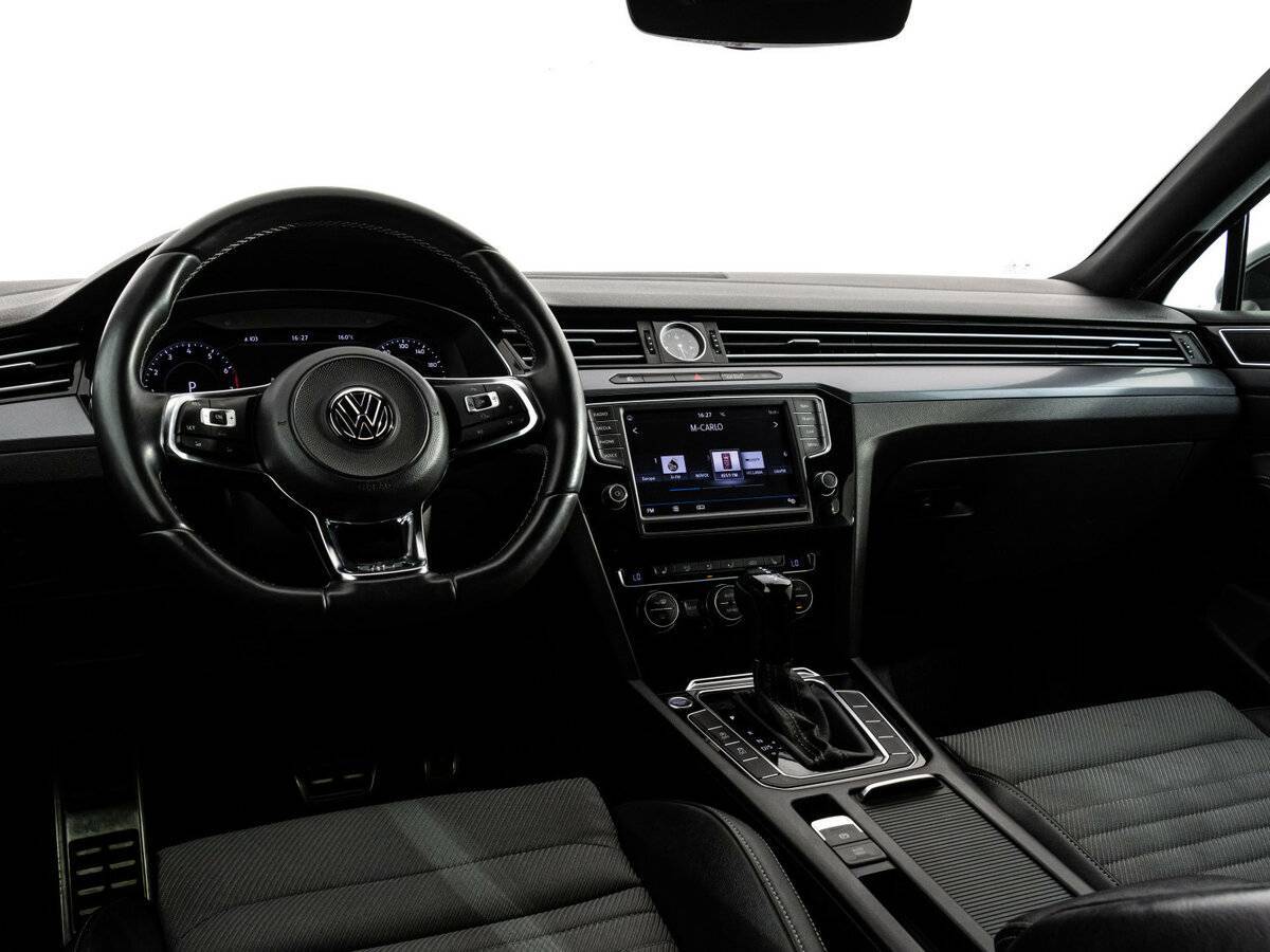 Volkswagen Passat б/у, 2016, Роботизированная. Фото: #10