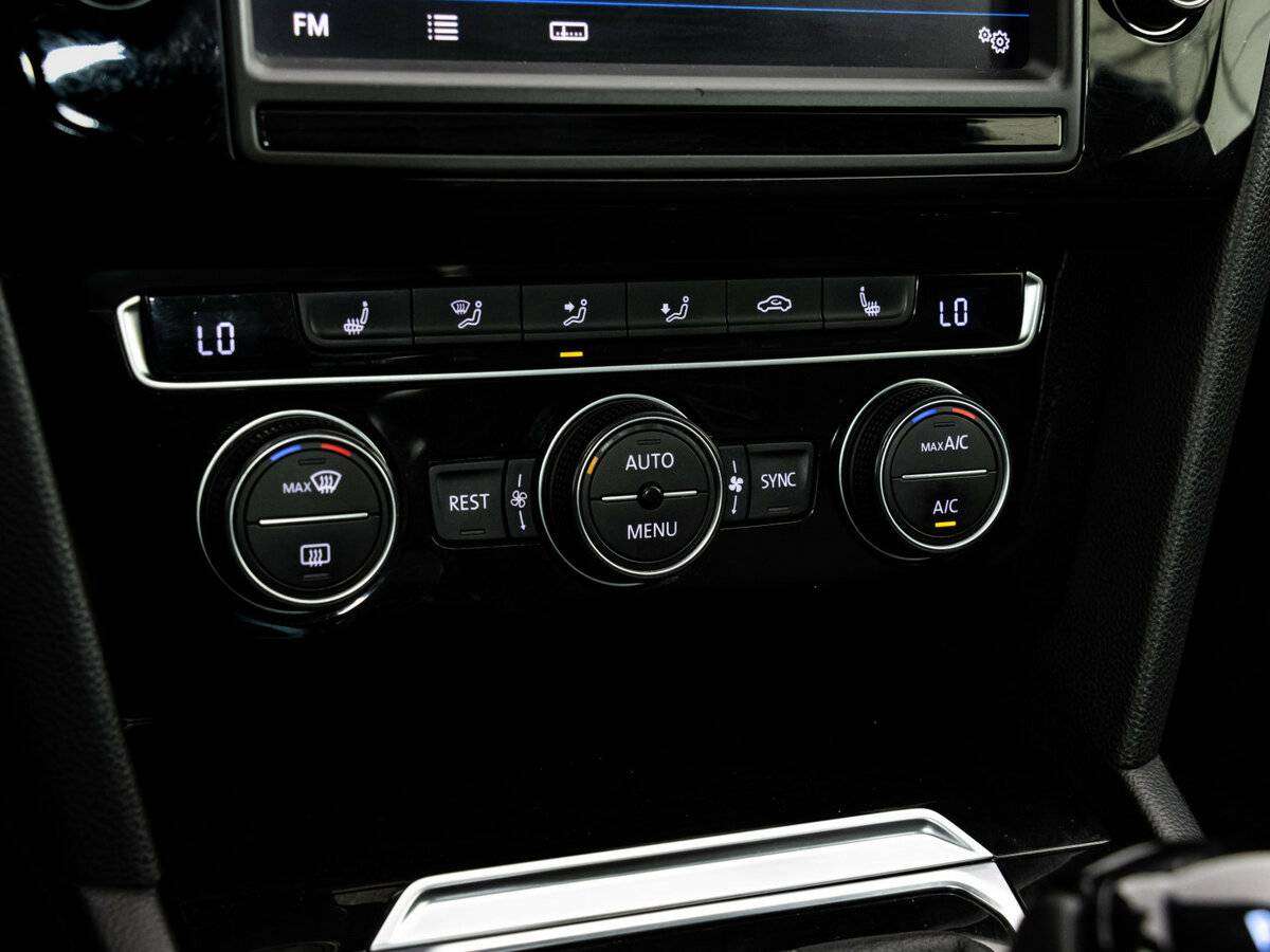 Volkswagen Passat б/у, 2016, Роботизированная. Фото: #20