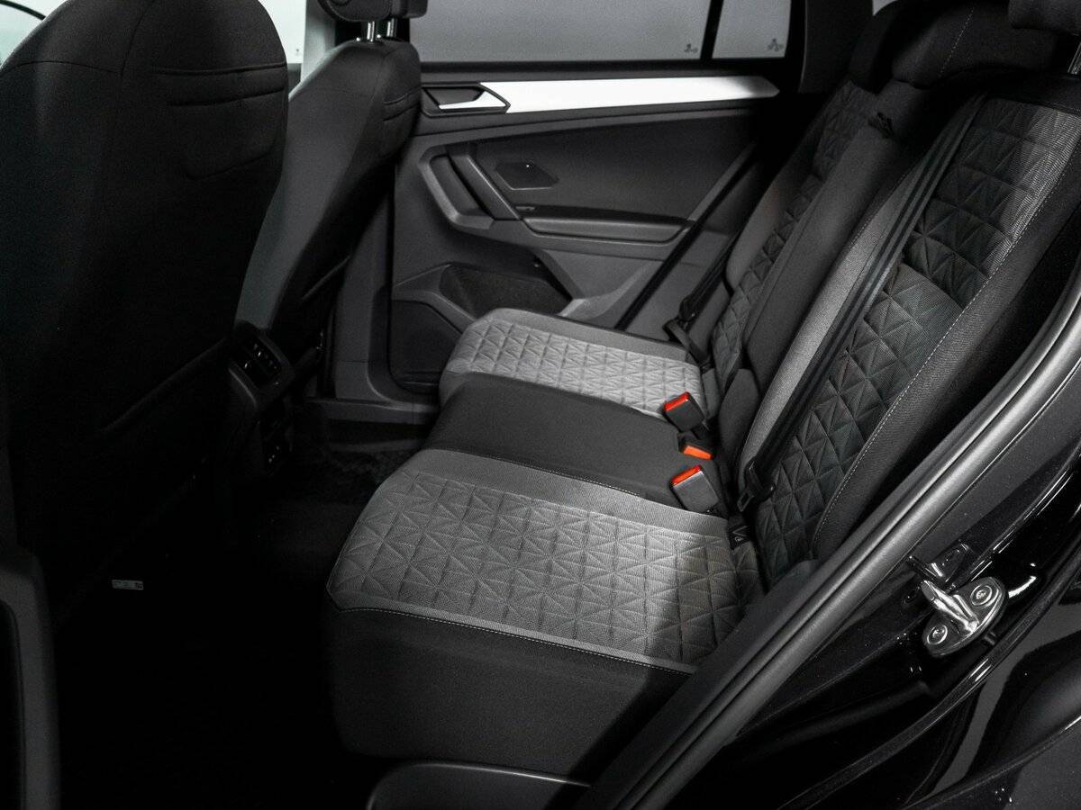 Volkswagen Tiguan б/у, 2021, Роботизированная. Фото: #9