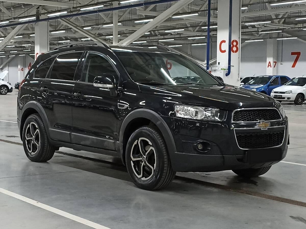 Chevrolet Captiva б/у, 2013, Механическая. Фото: #2