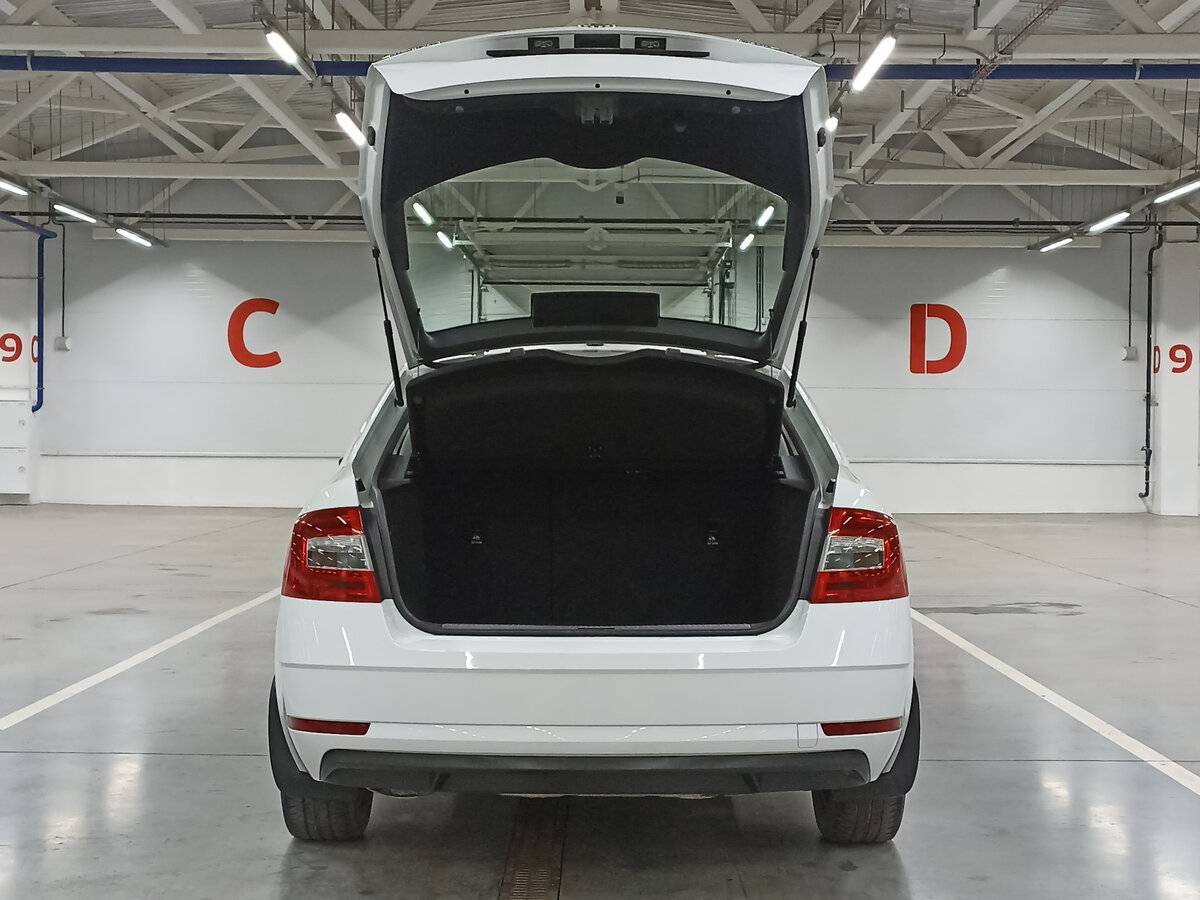 Skoda Octavia б/у, 2019, Механическая. Фото: #9
