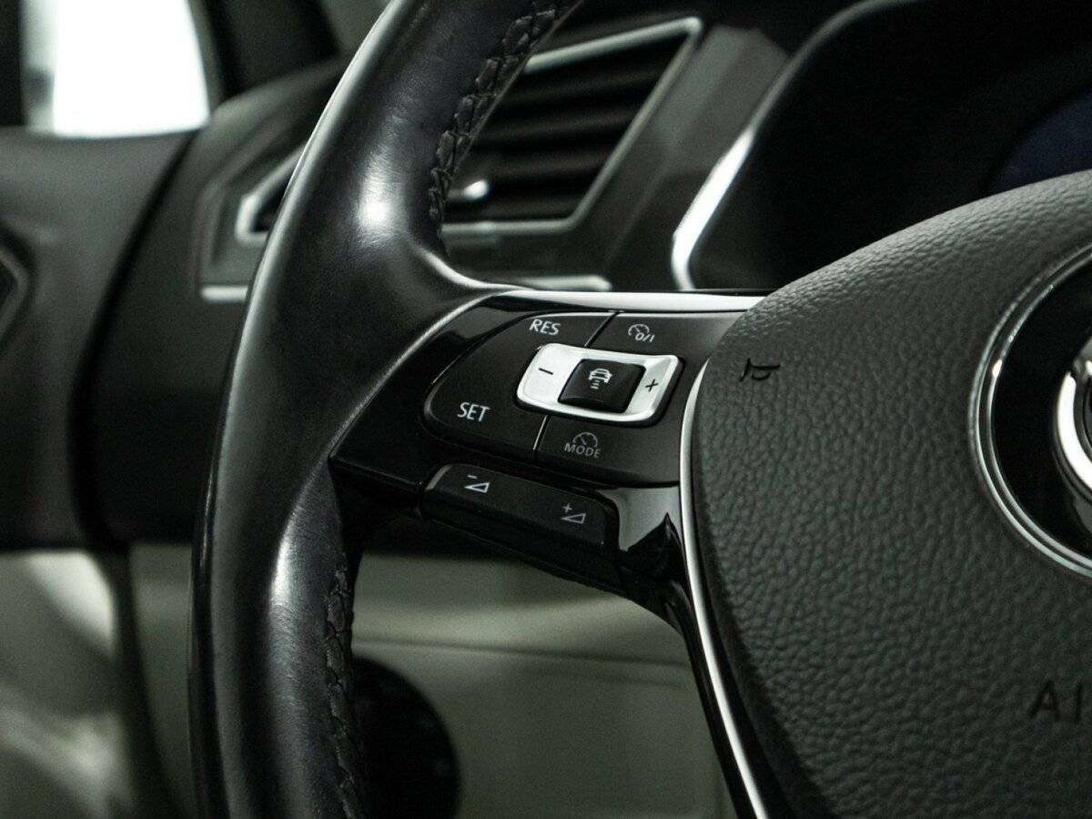 Volkswagen Tiguan б/у, 2018, Роботизированная. Фото: #21