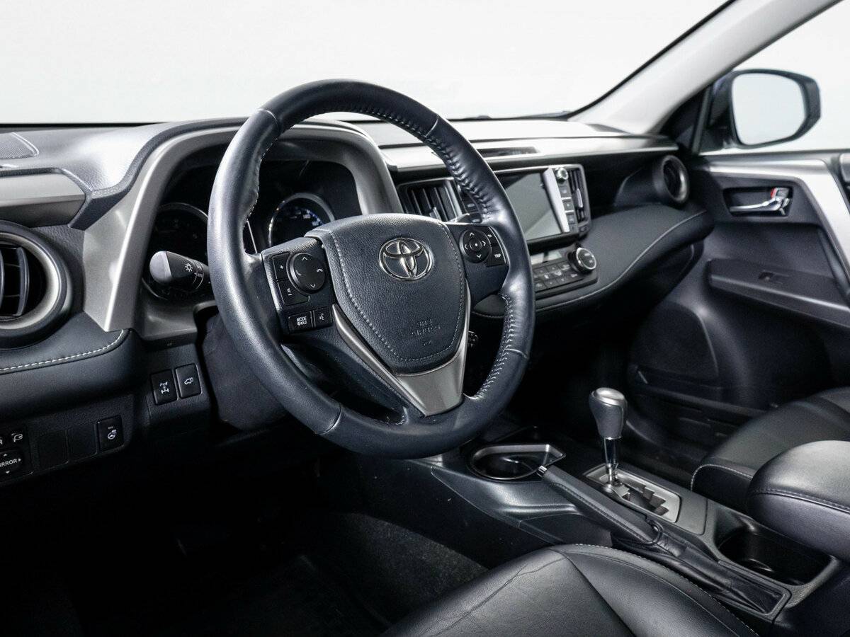 Toyota RAV4 б/у, 2018, Автоматическая. Фото: #13